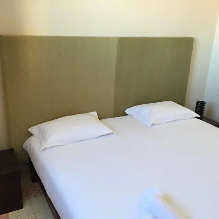 Хостел Sant Jordi *