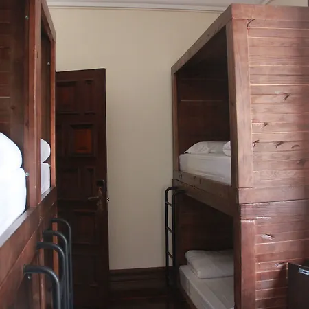 Sant Jordi * Лісабон