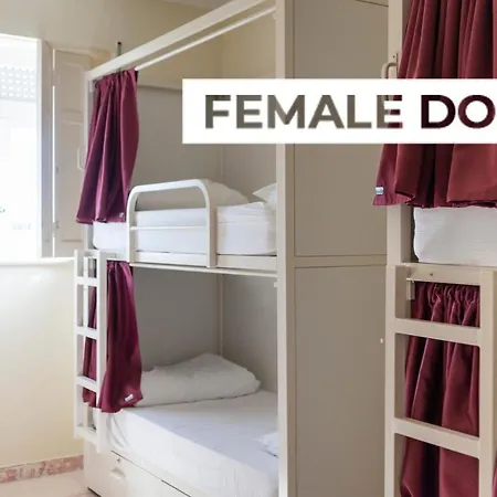 Hostel Sant Jordi