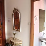 Sant Jordi Хостел