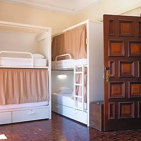 Auberge de jeunesse Sant Jordi *